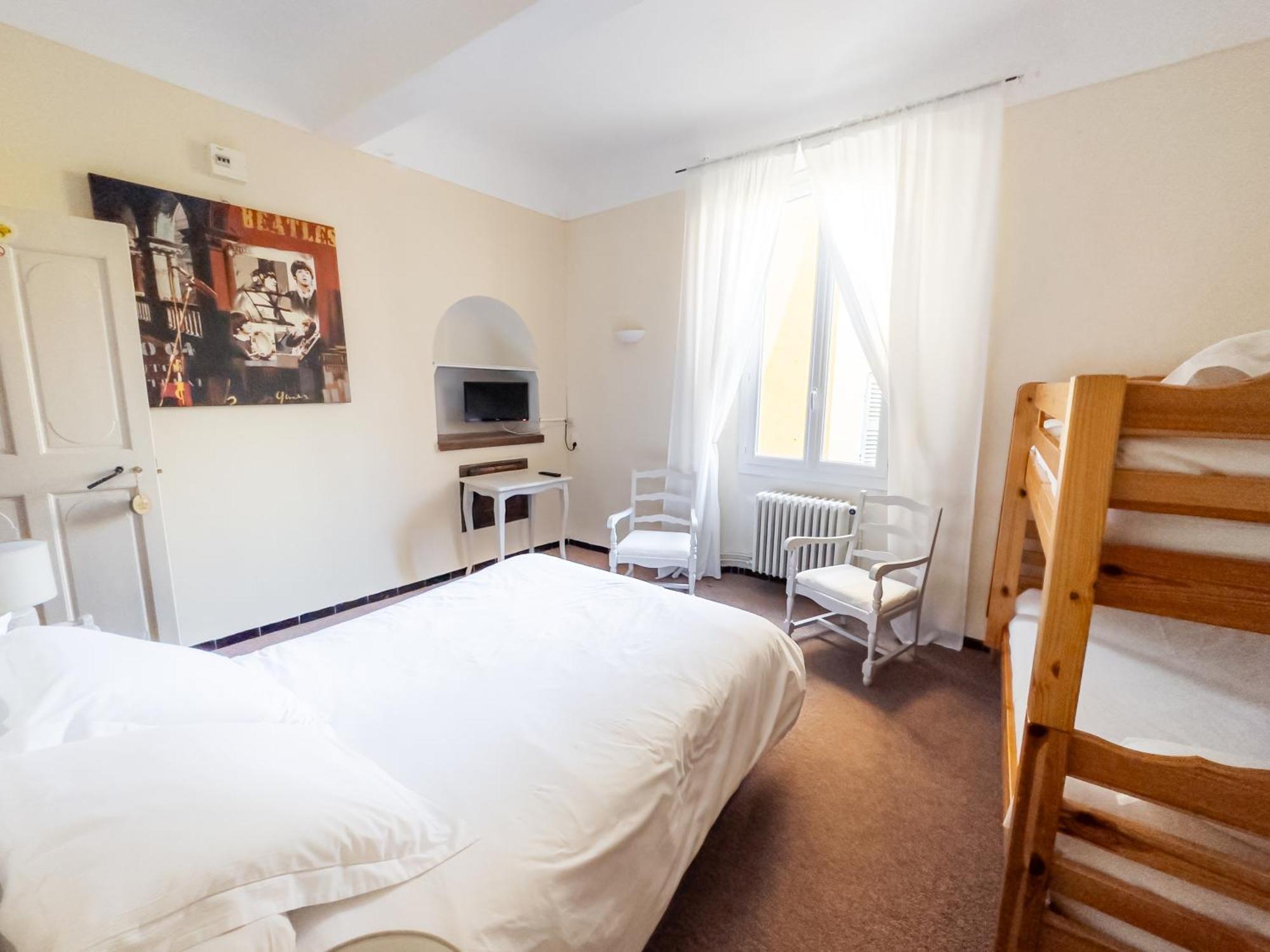 Auberge De La Tour Aups Luaran gambar