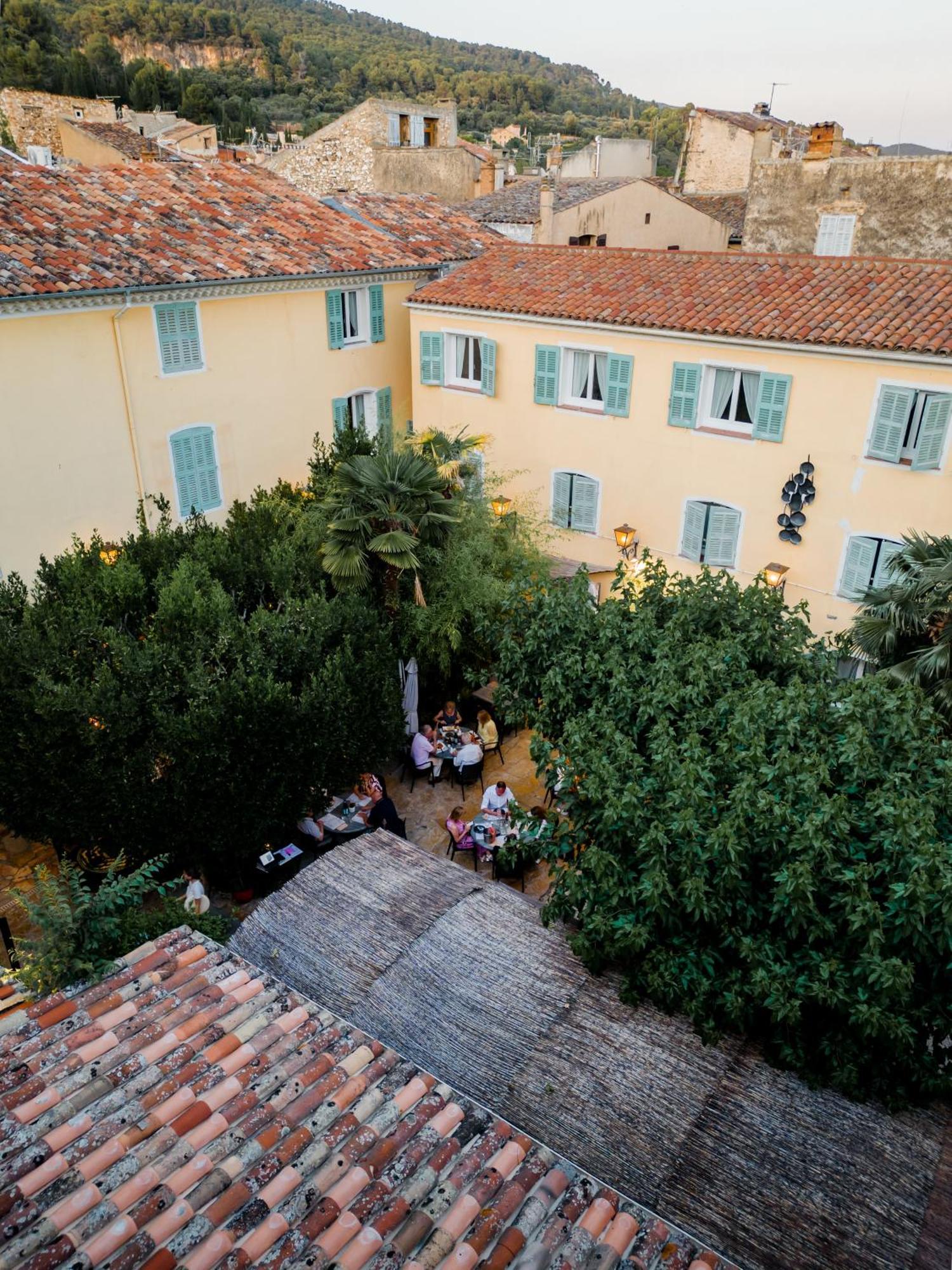 Auberge De La Tour Aups Luaran gambar